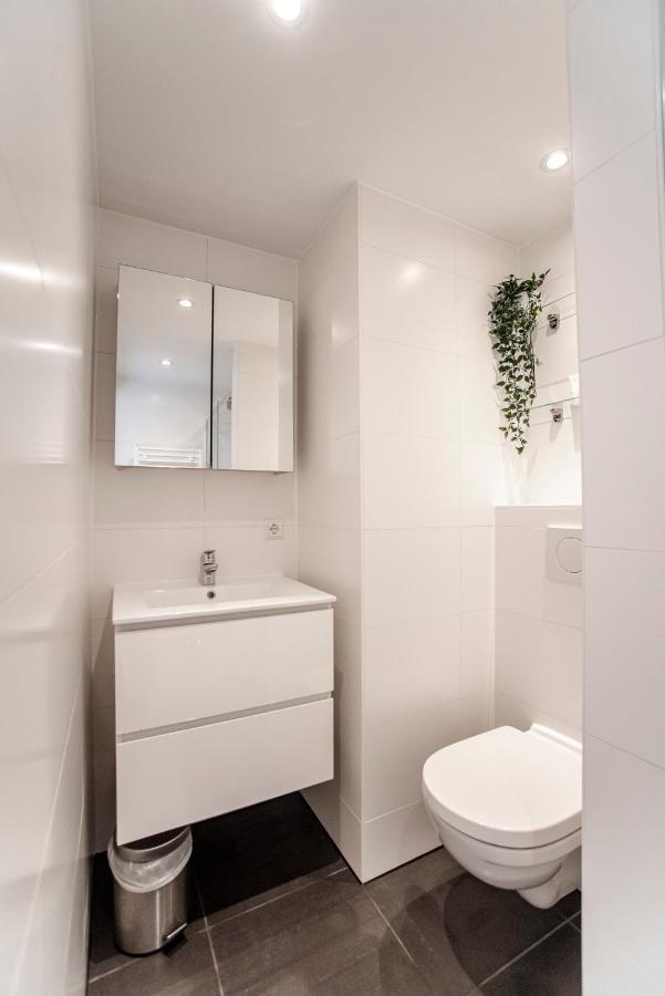 Happy Days Apartment - Luxurious - Free Parking On Own Property ザントフォールト エクステリア 写真